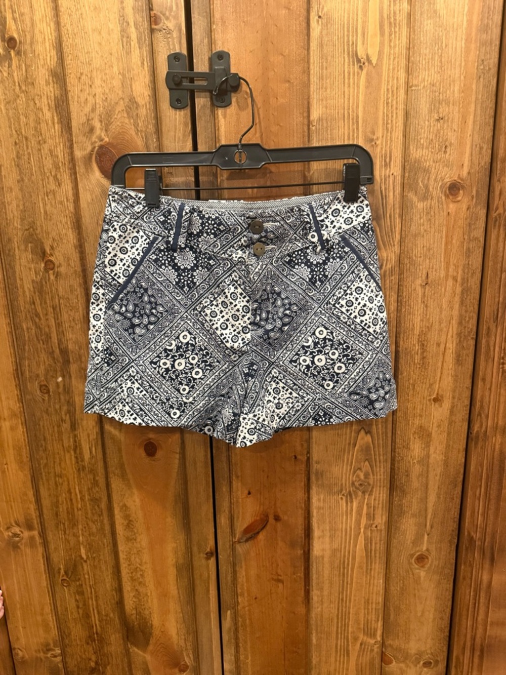 NWT Anthropologie Cartonnier Bandana Print Shorts Women Size 0 Navy White